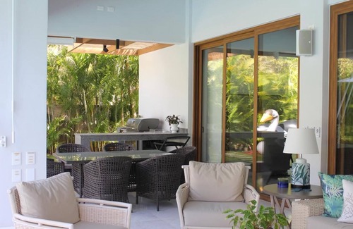 Casa de Campo Villa | Modern villa close to Minitas Beach