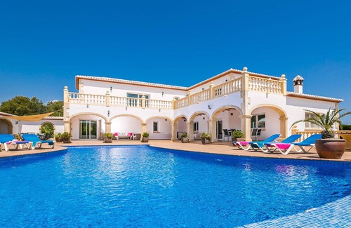 Tarraula Villa | Modern villa in Javea, situated in a quiet cul-de-sac with air conditioning!