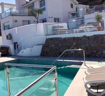 Punta Lara Villa | Trendy Villa with Infinity Pool & Ocean View in Nerja