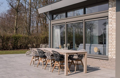 Ballum House | Explore Modern Villa Klaver Vier: Spa, Hot Tub & Terrace