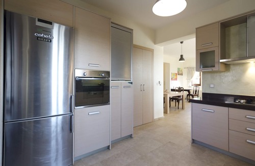 Anissaras Villa | Stylish Villa P&A: Steps from the Beach & Top-Rated Stay