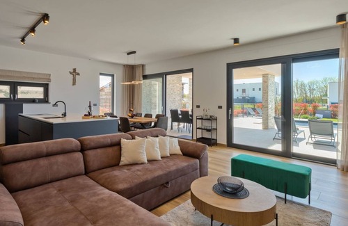 Kastelir-Labinci Villa | Guest Rated: Modern Villa Prudensia with Private Pool in Poreč