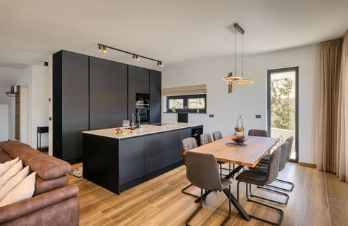 Kastelir-Labinci Villa | Guest Rated: Modern Villa Prudensia with Private Pool in Poreč