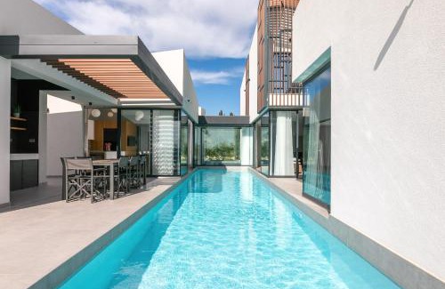 Kastelir Villa | Stylish Ruzic Villa with Pool & Hot Tub Near Porec