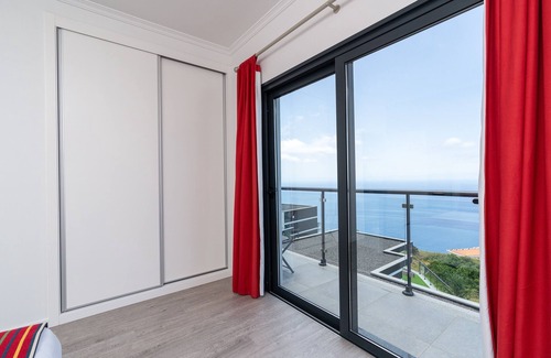 Paul do Mar Apartment | Tranquil Villa with Infinity Pool and Ocean Views | SunsetCliff 2