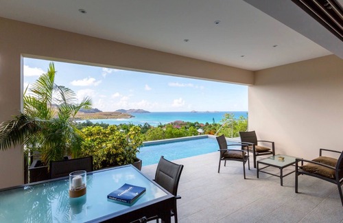 Morne Criquet Villa | Experience Ocean Views at Modern Villa Suite Acajous