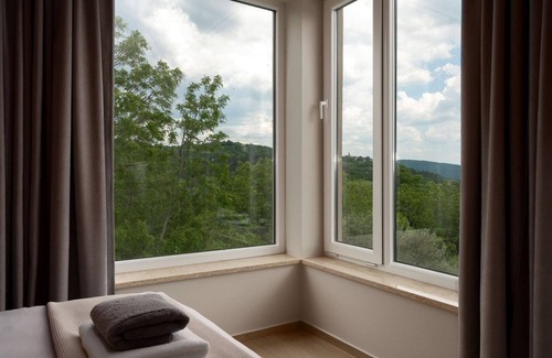 Krasica Villa | Modern Villa Venta: Relax with Jacuzzi and Pool in Buje