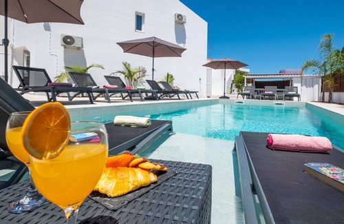 Montechoro Villa | Ideal Villa with Private Pool, Hot Tub & Oceanfront View