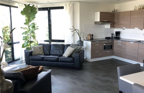 Maurik House | Modern Villa with Terrace at the Marina for Family Getaways