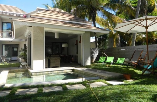 Roches Noires House | Modern Villa with Private Pool and Ocean View – Rated 10/10