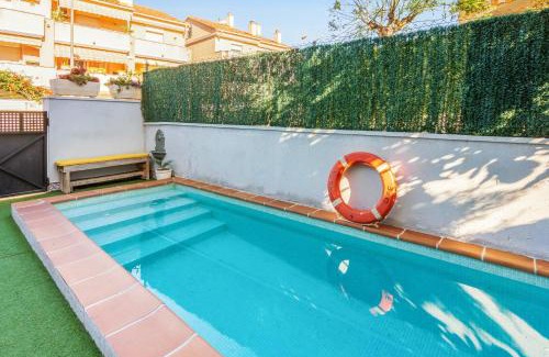 Torredembarra Villa | Contemporary Villa with Pool and Sea Views in Torredembarra