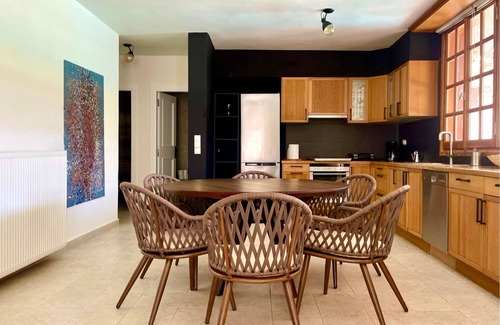 Keratea Villa | Tranquil Villa with Private Pool Near Athens Airport