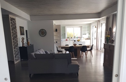 Calvaria de Cima Villa | Modern Villa with Pool and Ocean View in Serene Setting