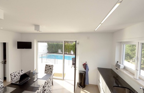 Nadadouro Villa | Modern Villa with Pool, Cinema & 9.8/10 Guest Rating