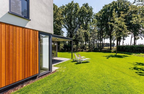 Roggel Villa | Modern Villa with Pool and Spa in Limburg - Guest Rated 10/10