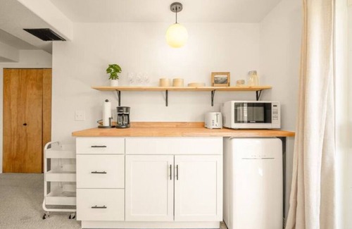 Northeast Colorado Springs Apartment | Central COS Walk-Out Apartment with Family-Friendly Amenities