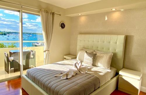 North Bay Village Apartment | Modern Waterfront Apartment Near Miami Beach with Pool