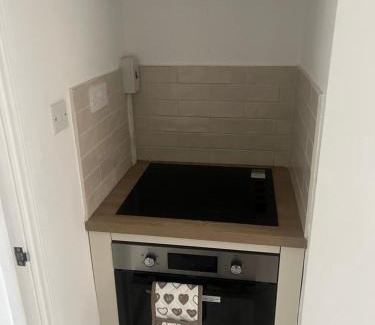 Rhondda House | Modern Welsh Cottage: Family-Friendly Retreat with Great Reviews