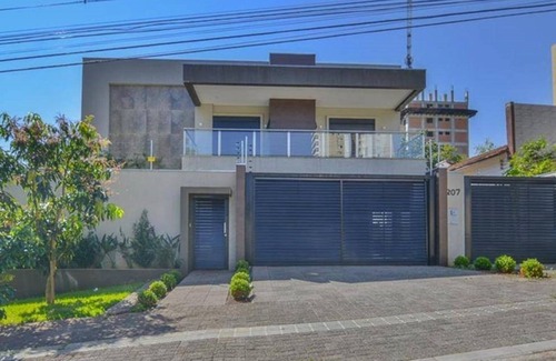 Foz do Iguacu House | Relaxing Whole House with Pool Near Top Attractions