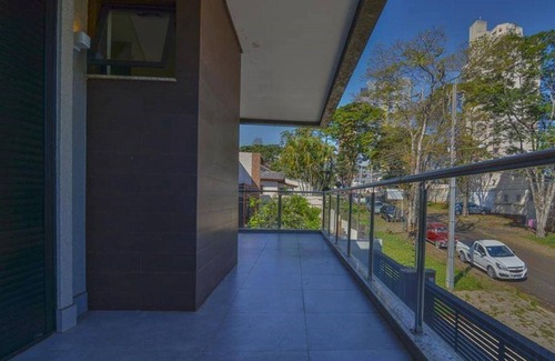Foz do Iguacu House | Relaxing Whole House with Pool Near Top Attractions