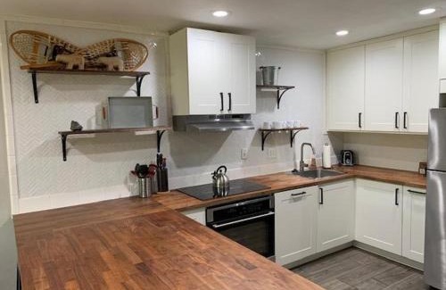Frisco Apartment | Trendy Retreat with Private Pool & Relaxing Hot Tub