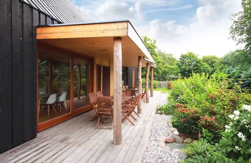 Loissin House | Cozy Wooden House with Ocean View & Pool - Rated 9.8/10