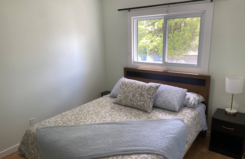 Thunder Bay Apartment | Tranquil 3-Bedroom Retreat with Pool Near Downtown