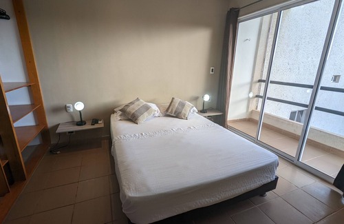 Taganga House | Modern Beachfront Home with Spa and Kid-Friendly Amenities