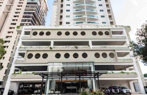 La Julia Apartment | Modern Apartment in Downtown with Pool, Gym & Spa