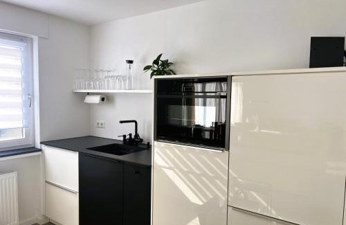 Waiblingen Apartment | Moderne 2-Zimmer-Wohnung - Küche - Balkon - Wifi