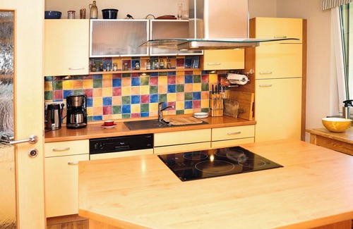 Ueckeritz Apartment | Ocean View 3-Room Apartment "to'n Appelboom" with Pool
