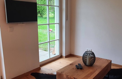 Unterschonau Apartment | Modern 2-Bedroom Apartment with Ocean View & Spa Amenities