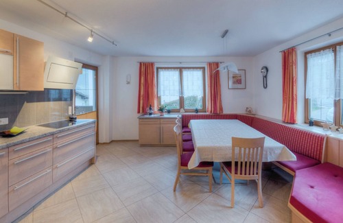 Schwendau Apartment | Modern Apartment with Terrace & Ocean View Near Ski Access
