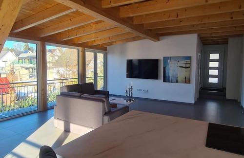 Burgthann Apartment | Modern Retreat: Child-Friendly Accommodation with 9.7 Rating