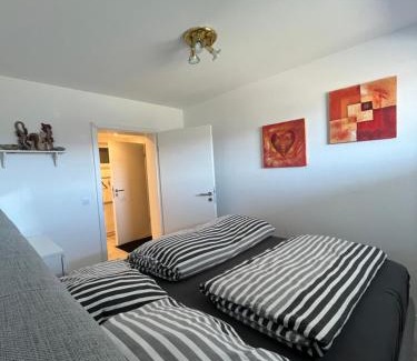 Bodenwerder Apartment | Comfortable Ferien Monteur Wohnung with Breakfast & Pet-Friendly