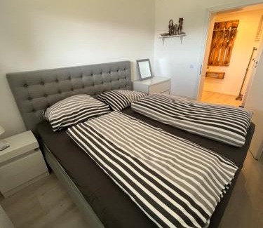 Bodenwerder Apartment | Comfortable Ferien Monteur Wohnung with Breakfast & Pet-Friendly