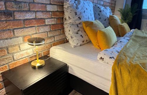 Neuhausen/Erzgeb. Apartment | Modern Apartment 5 Minutes from Wasserschloss - Free WIFI