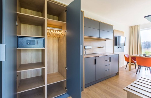 Putbus Apartment | Modern Apartment with Ocean View & Terrace - Wreecher Idyll