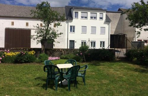 Perl Apartment | Tranquil Apartment Near Luxembourg with Family-Friendly Amenities