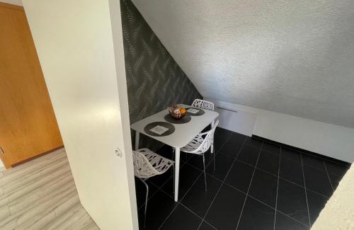 Muckensturm Apartment | Comfortable 2-Bedroom Apartment in Stuttgart Bad-Cannstatt