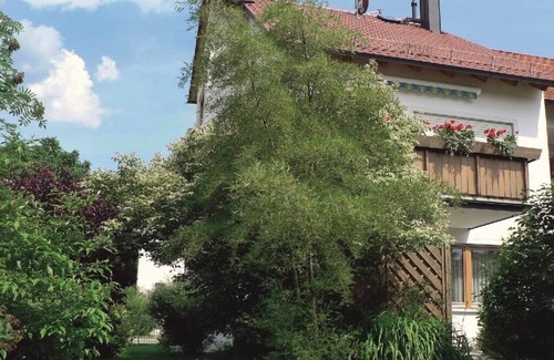 Donaustauf Apartment | Cozy Apartment Near UNESCO World Heritage City Regensburg