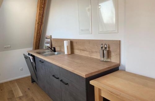 Lechhausen Apartment | Moderne Maisonette mit Terrasse