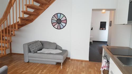 Neulerchenfeld Apartment | Elegant Maisonette with Terrace - Rated 9.5/10 by Guests