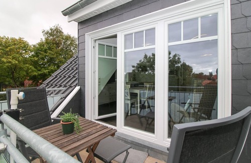 Norden Apartment | Modern Upper Floor Apartment for 4 & Your Dog