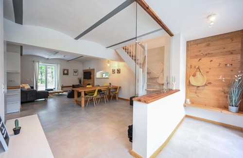 Eckartsberg Apartment | Cozy Maisonette with Terrace & Wallbox at FarmHouse Eckartsberg