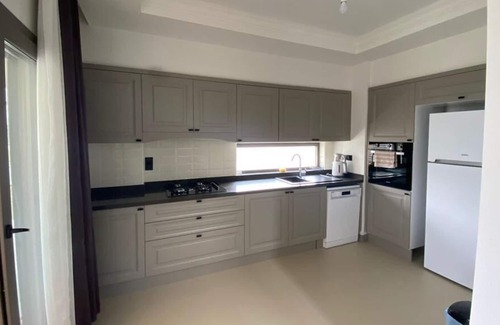 Kusadasi Villa | Modern Villa in Kusadasi - Steps from the Beach & Pet Friendly