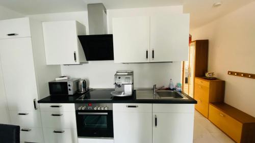 Niederauroff Bed & Breakfast | Modern Apartment in the Heart of Rhein-Main Area