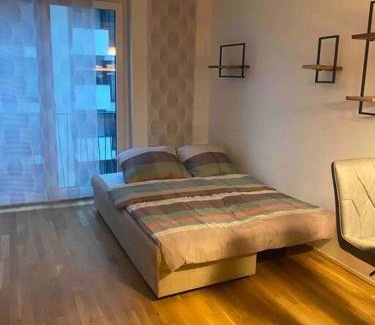Donaustadt Apartment | Modern Apartment in Prime Location with Garage & Family-Friendly