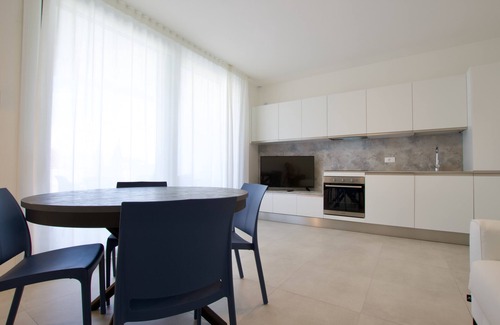Jesolo Apartment | Modern Apartment with Pool Access in Prime Location
