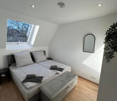 Neureut Sudlicher Teil Apartment | Stylish Apartment in Karlsruhe Neureut - Pet Friendly Stay
